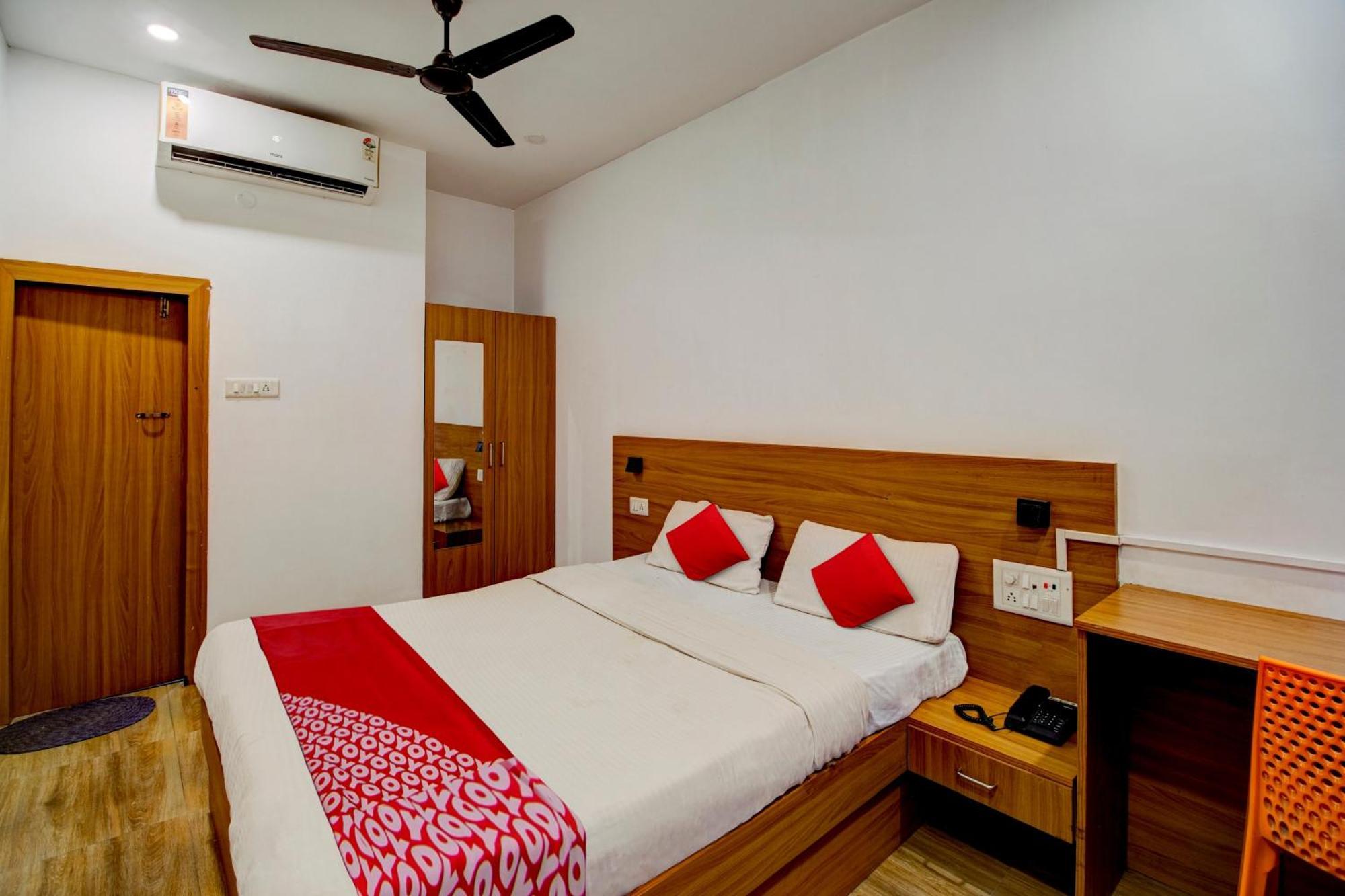Hotel O Hill View Residency Near Aca Stadium Guwahati Exterior foto